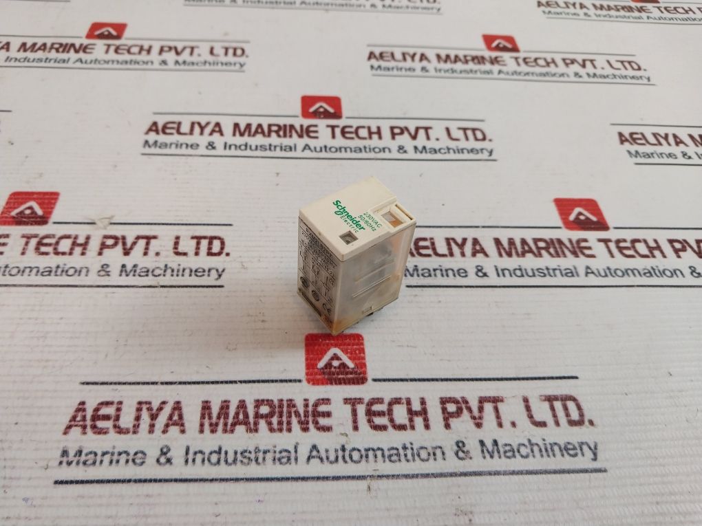 Schneider Telemecanique Rxm2lb2p7 Relay 230vac 50/60hz - Image 3