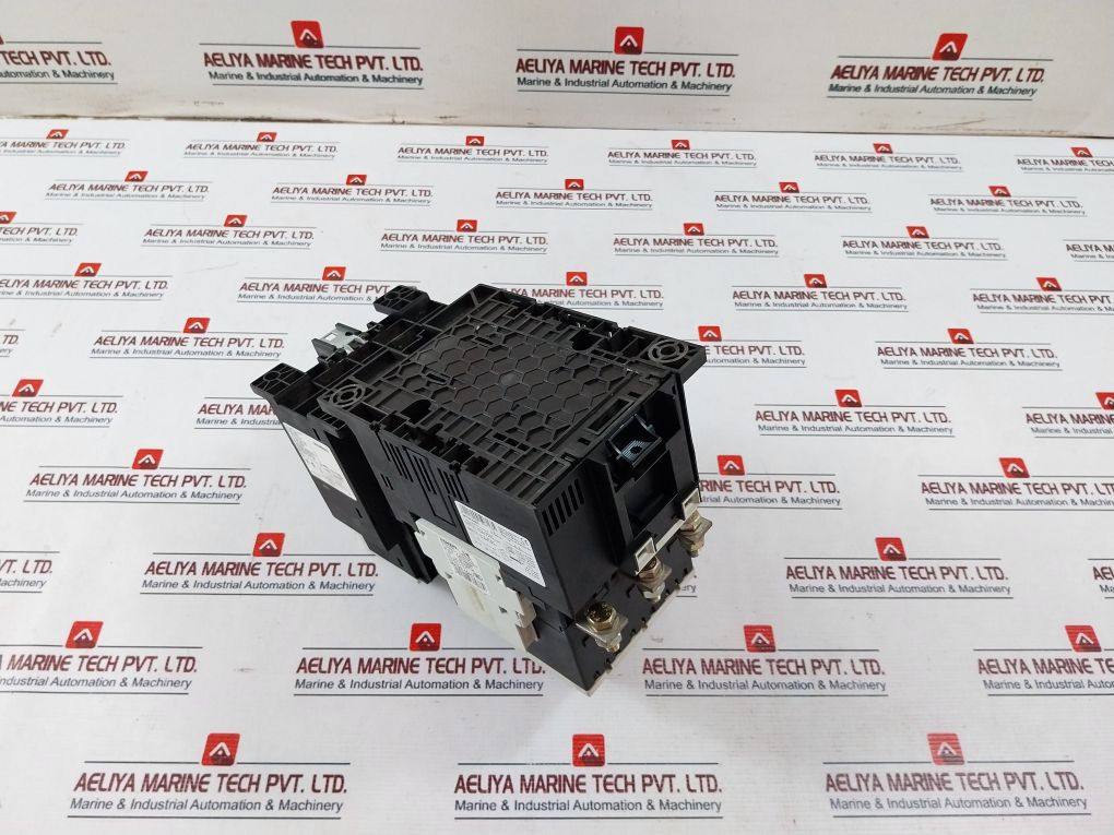 Siemens 3rt1054-6ap36 Contactor With 3rh1921-1da11 Auxiliary Contact Block With 3rt1054-6ap36 Contactor With 3rb2956-2th2 Current Transformer - Image 4