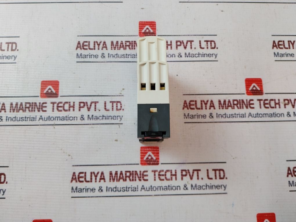 Telemecanique Schneider Re7pe11bu Time Delay Relay - Image 6