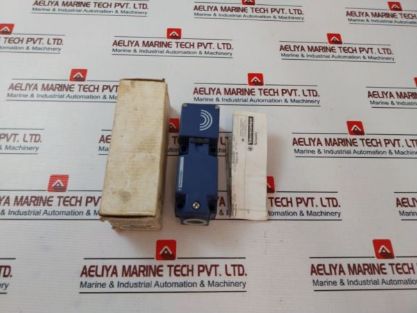 Telemecanique Xs7c4a1mpp20 Inductive Sensor