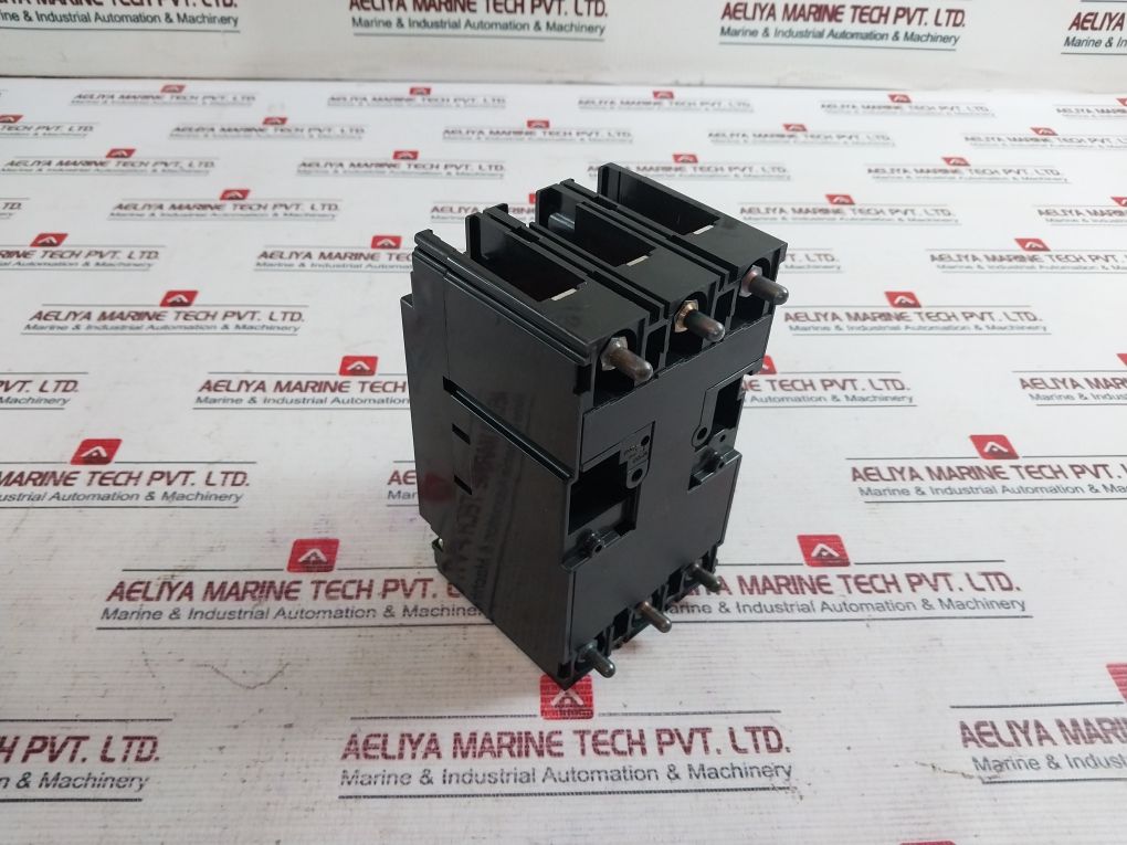 Terasaki Xh100ns 3 Pole Circuit Breaker - Image 6