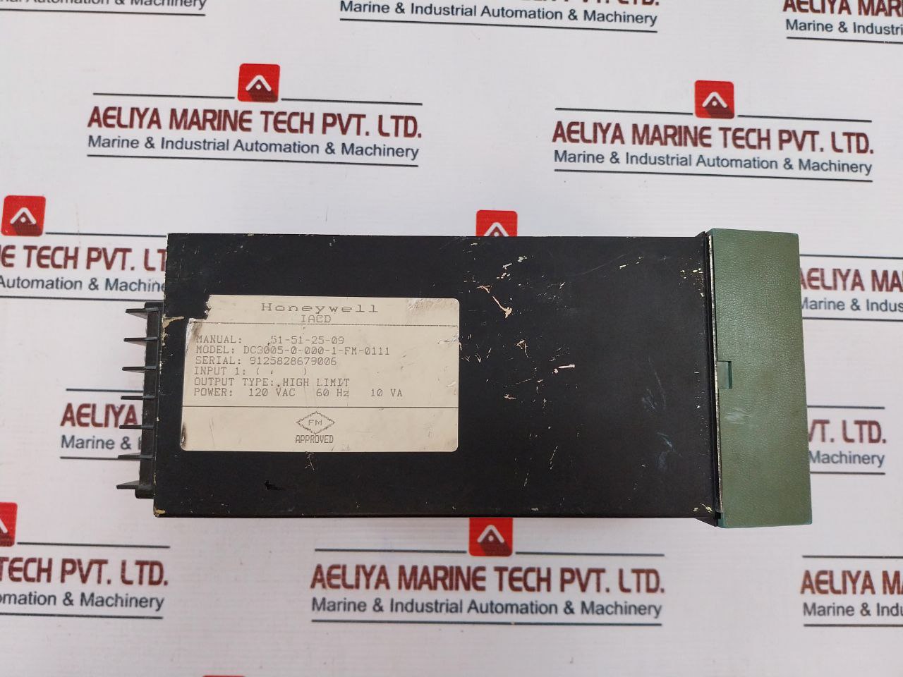 Honeywell Dc3005-0-000-1-fm-0111 Temperature Controller - Image 4
