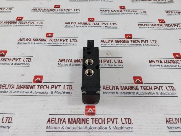 Burkert 6517 52 Way Solenoid Valve For Pneumatics