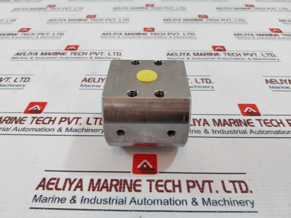 Gilmore 27029-0.3 Shuttle Valve - Image 3