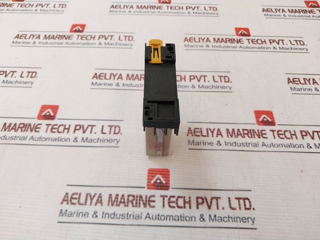 Omron H3y-2 Timer With Base 24vdc - Image 5