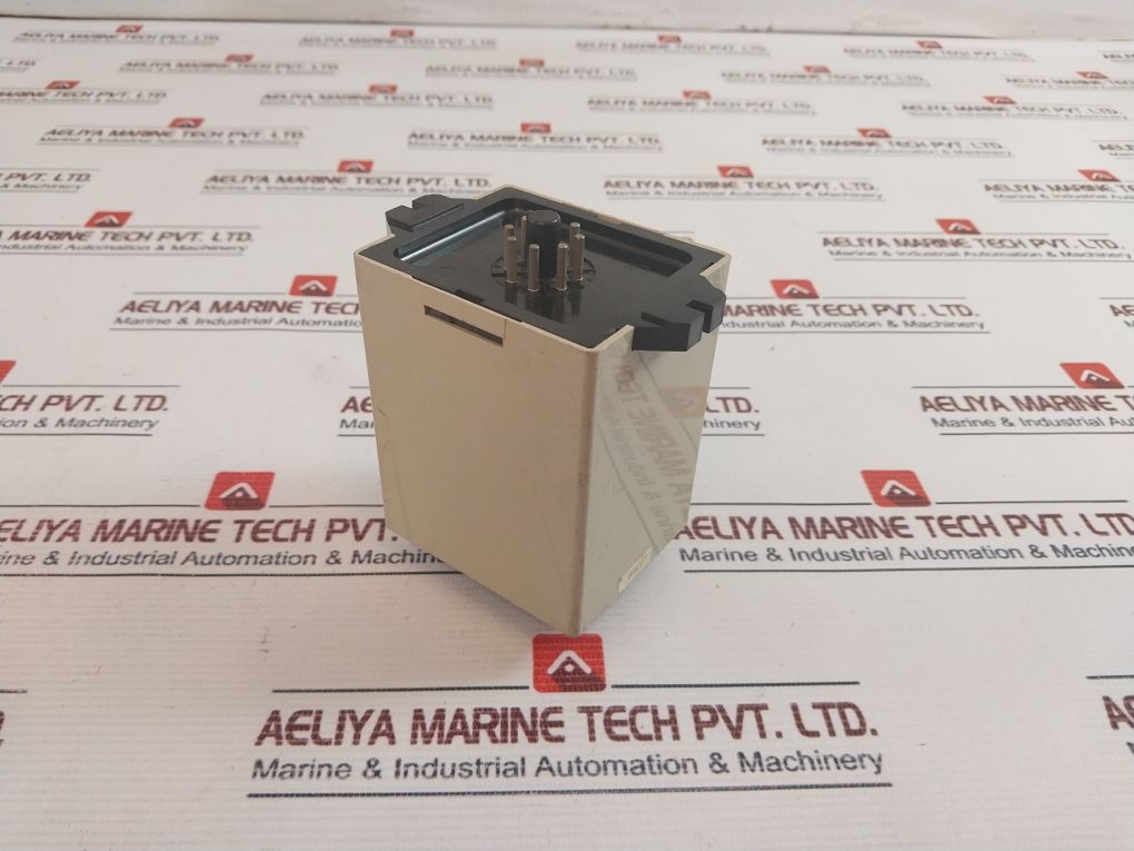 Omron Sdv-fh7 Voltage Sensor 200/220vac - Image 4