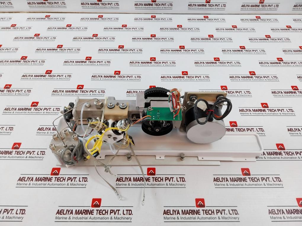 Parker 018-0171-900 Miniature Multichannel Insert Ptef Manifold Valve