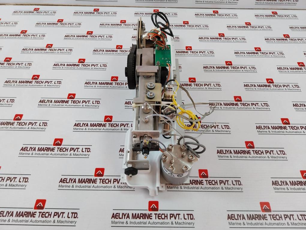 Parker 018-0171-900 Miniature Multichannel Insert Ptef Manifold Valve - Image 4