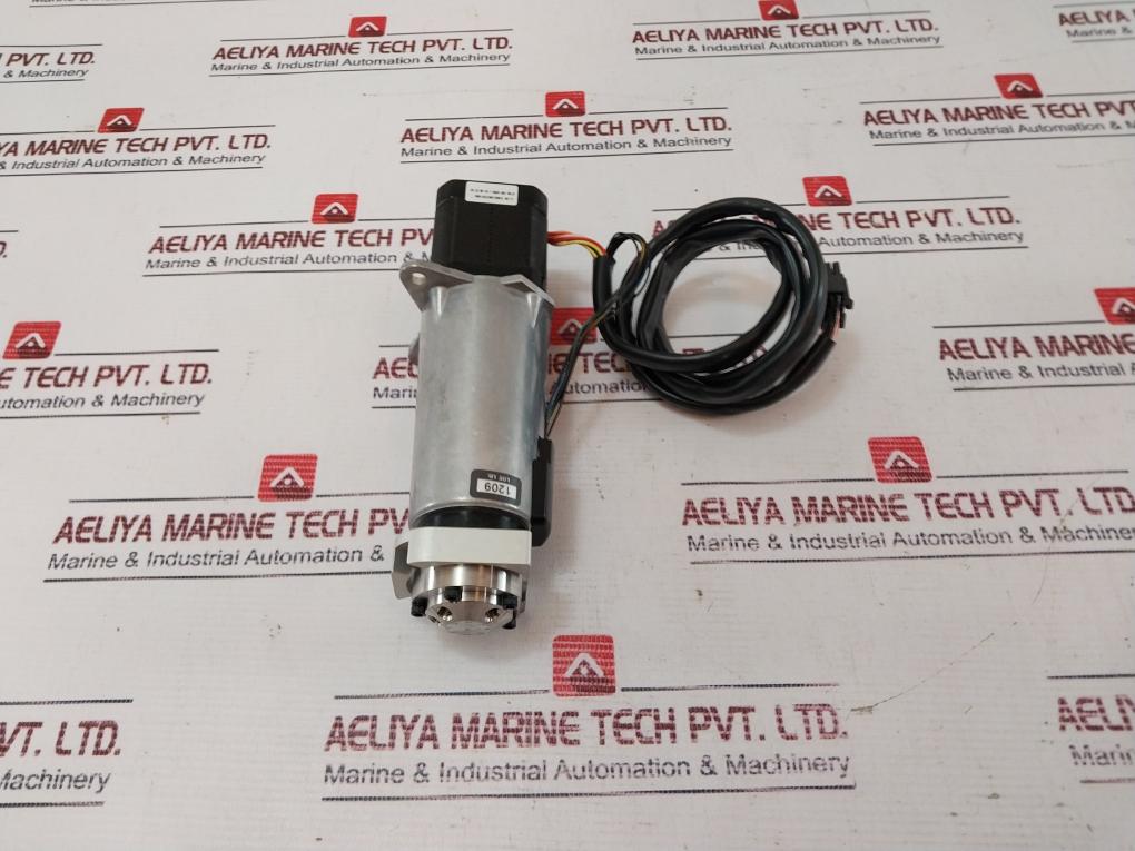 Rheodyne Rv703-102 Stepping Motor 4118l-03e-02r0 - Image 3