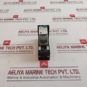 Schneider Electric Telemecanique 55.32.9.024.0040 Relay With Rxze2s111m Socket