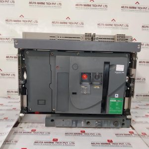 Schneider Merlin Gerin Mvs32na 4 Pole Circuit Breaker