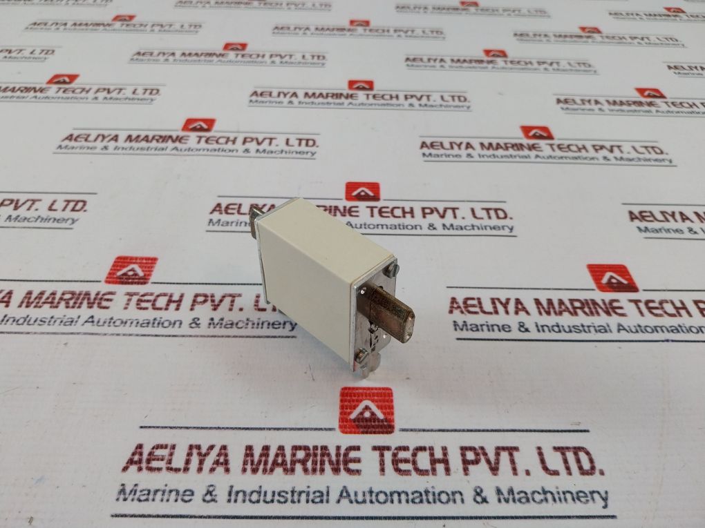 Siemens 3na3 812 Fuse 32a - Image 4