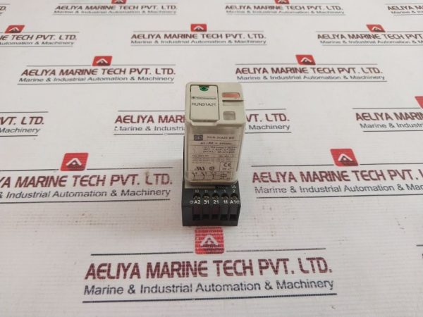 Telemecanique Run 31a21 Bd Relay With Ruz 1a Socket