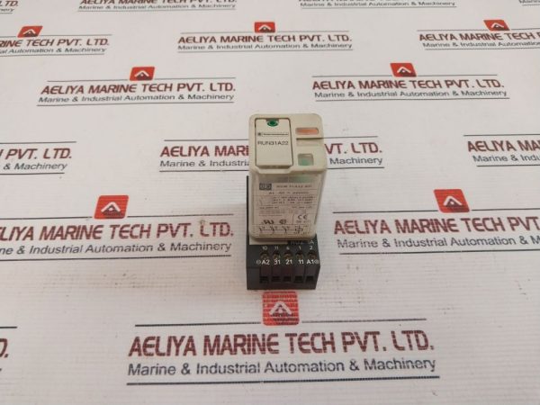 Telemecanique Run 31a22 Bd Relay With Ruz 1a Socket