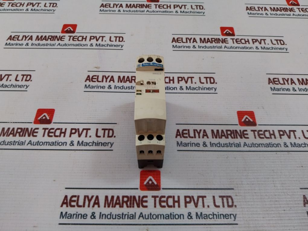 Telemecanique Schneider Rm4lg01m Relay - Aeliya Marine