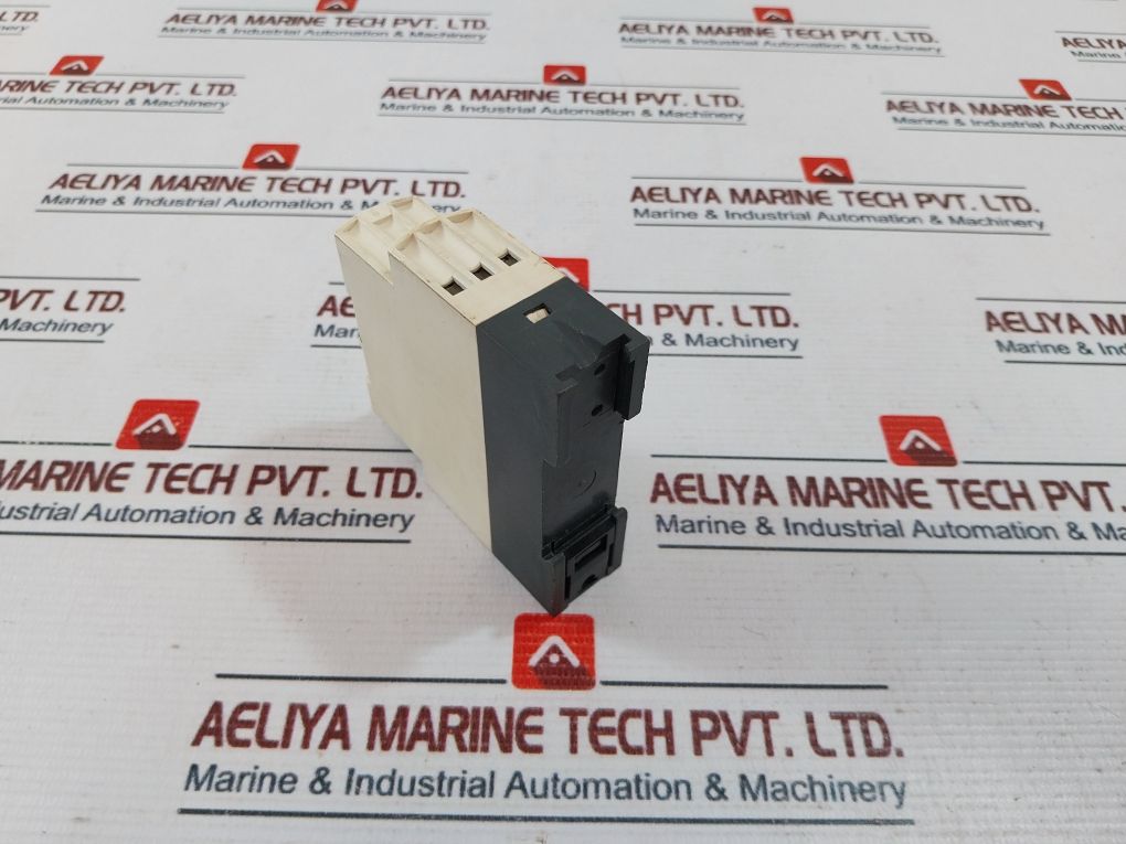 Telemecanique Schneider Rm4lg01m Relay - Aeliya Marine