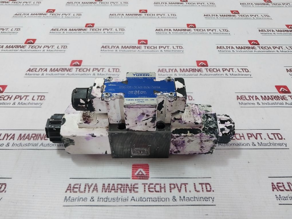 Yuken Dsg-01-3c40-d24-5018 Directional Valve D24