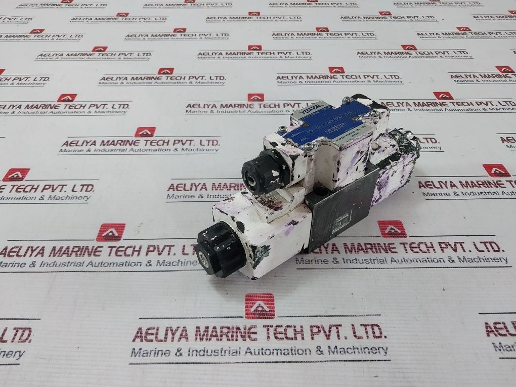 Yuken Dsg-01-3c40-d24-5018 Directional Valve D24 - Image 4