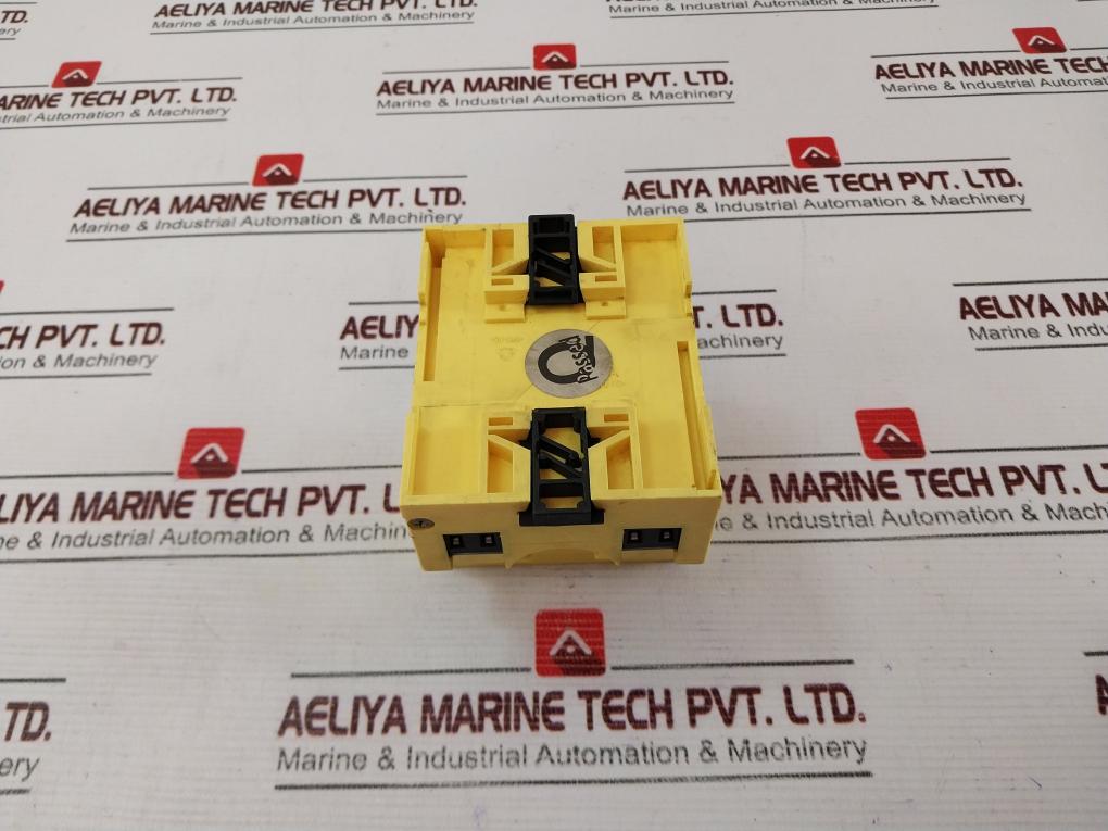Bender W465-a26 Measuring Current Transformer - Image 4