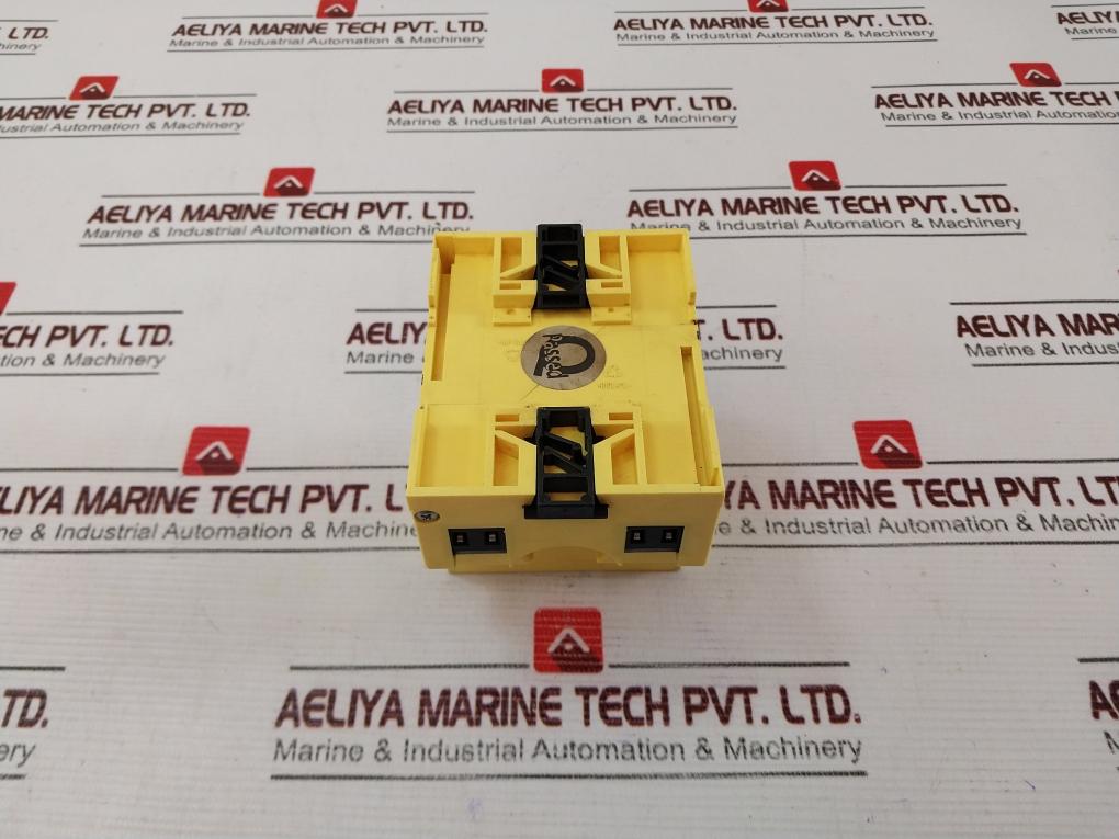 Bender W465-a26 Measuring Current Transformer - Image 4