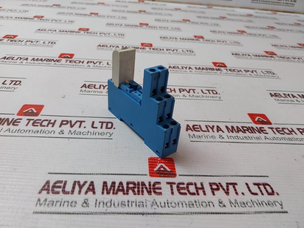 Finder 95.05 Relay Socket 10a 250v