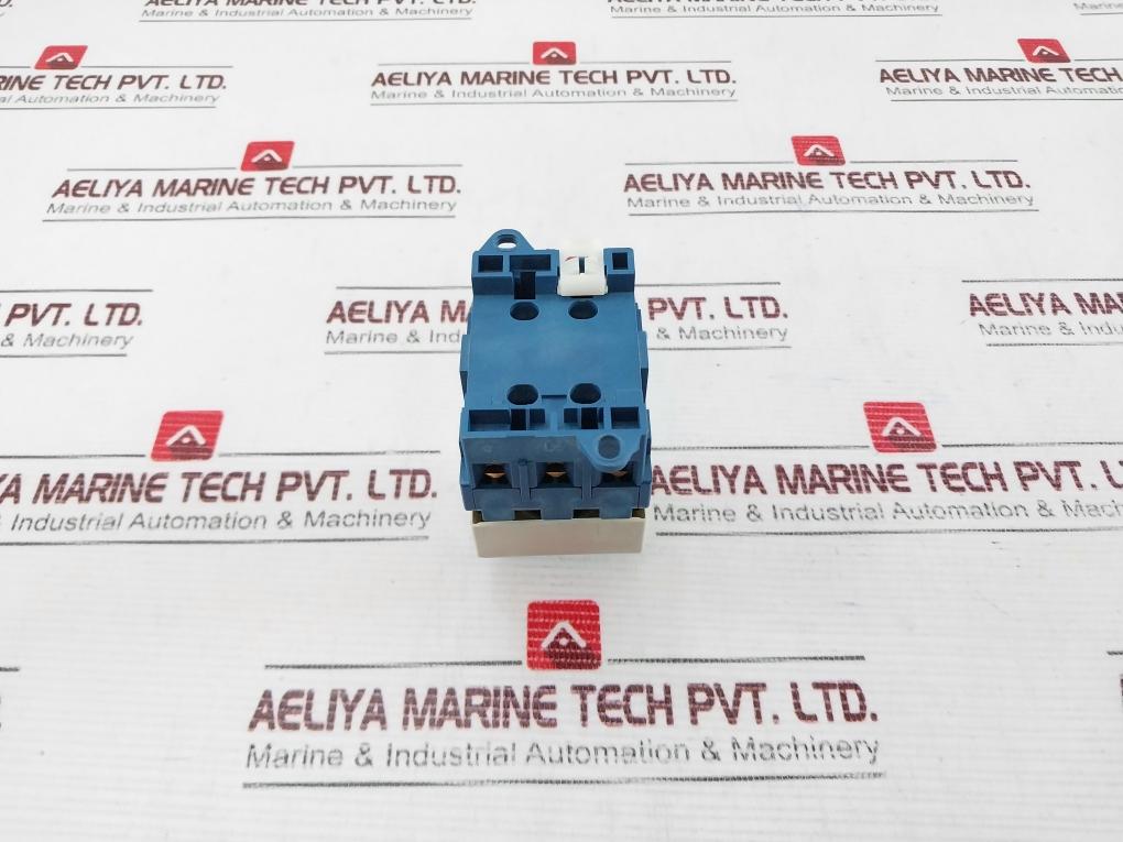 Kraus & Naimer Kg 20 Main Switch - Image 4