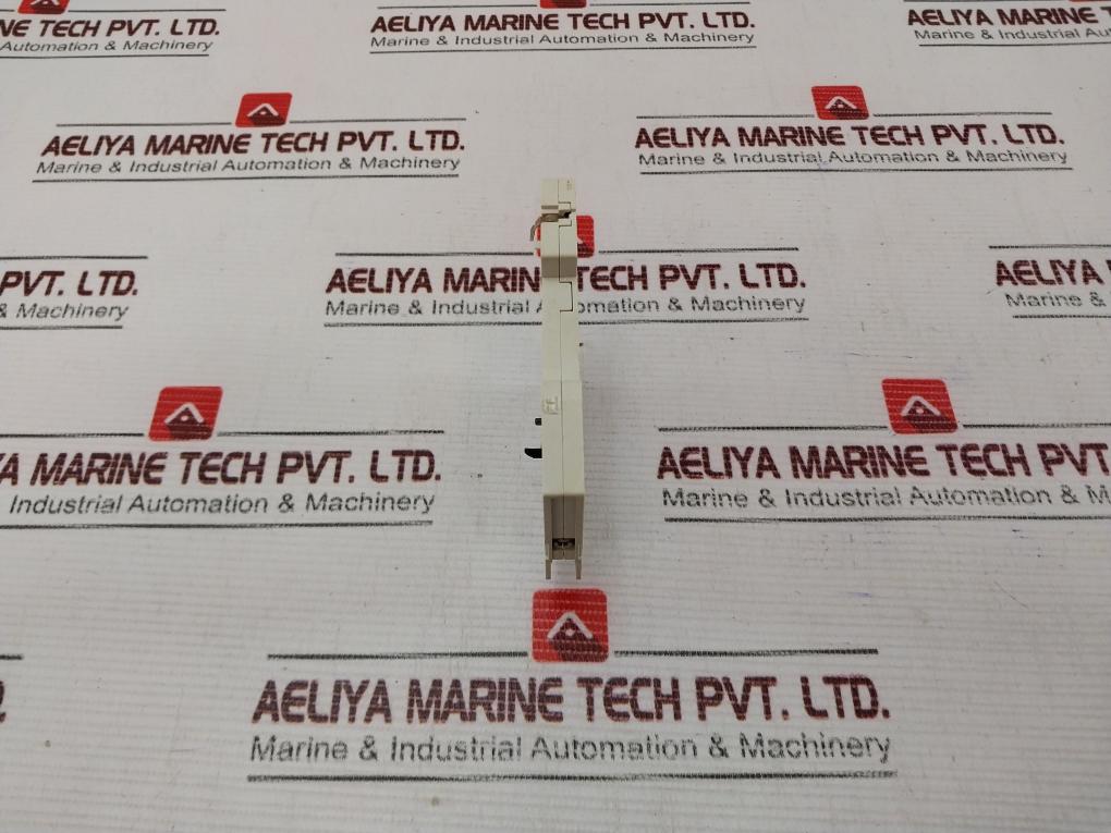 Siemens 5sx9100 Auxiliary Contact Block - Image 4