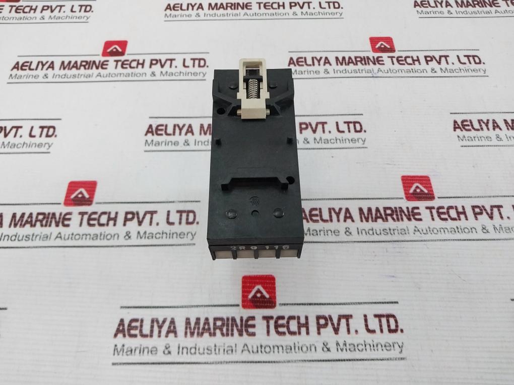 Telemecanique Rhn412ba76 Plug In Relay 250 V - Image 4