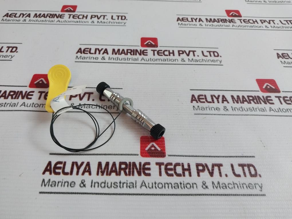 Waters 186004117 2.1 X 30mm Column - Image 4