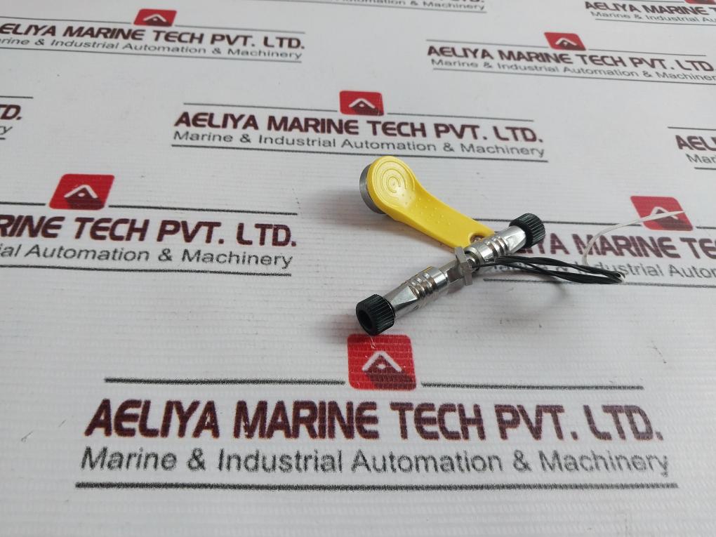 Waters 186004117 2.1 X 30mm Column - Image 3