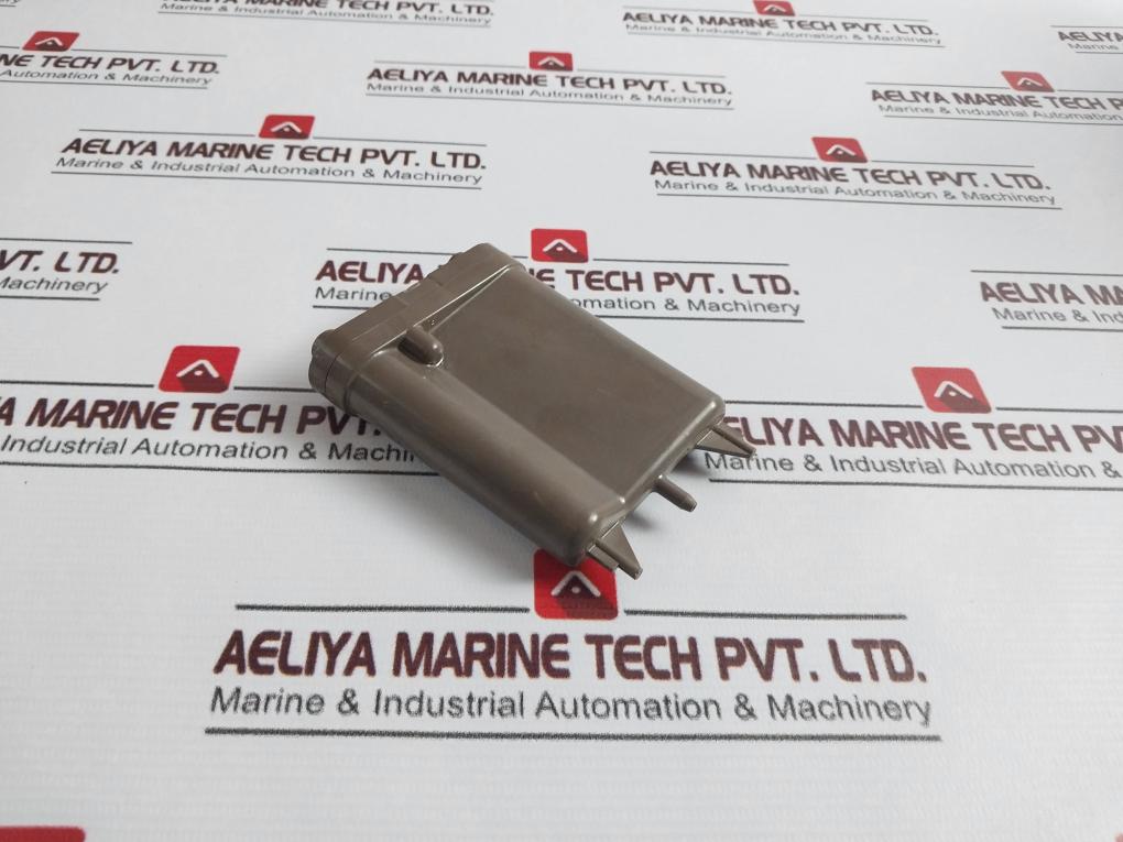 Waters 5,340,384 Performance Plus Vacuum Degassing Chamber - Image 4