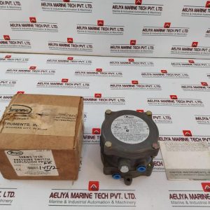 Dwyer 1950-00-2f Explosion-proof Differential Pressure Switches