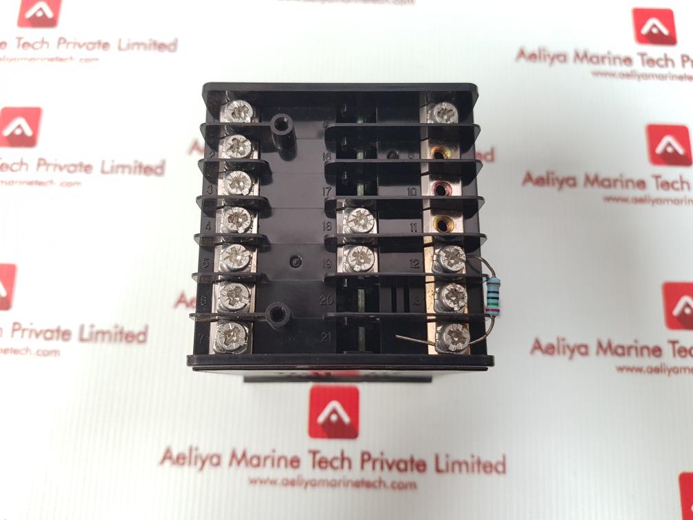 HANYOUNG NUX NX7_00 TEMPERATURE CONTROLLER - Image 3