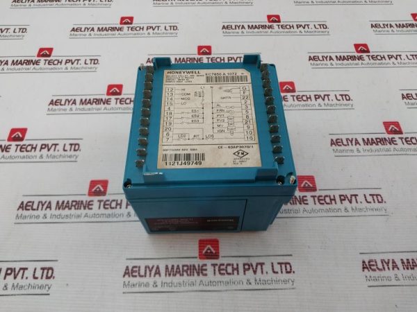 Honeywell Ec7850 A 1072 Burner Control - Aeliya Marine