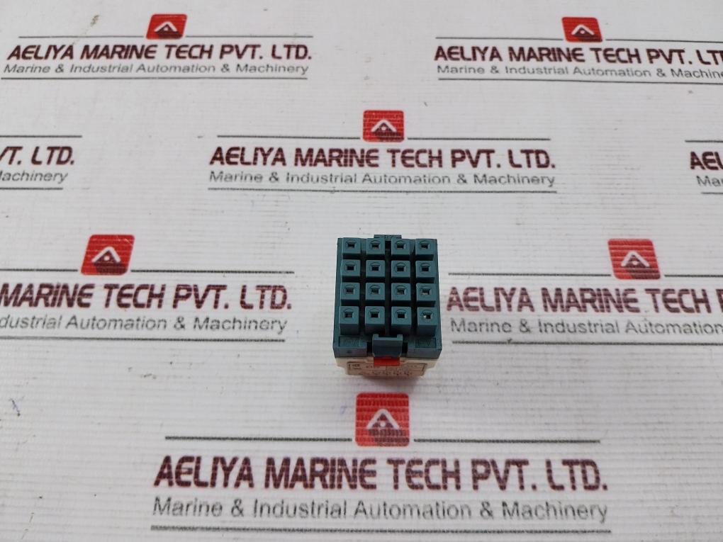 Telemecanique Rhn 41 Relay - Image 4