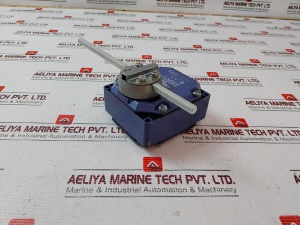 Telemecanique Xcrf17 Limit Switch 240v