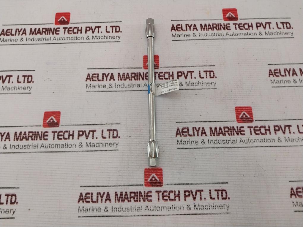 Waters 186000480 3.9x150mm Column - Image 3