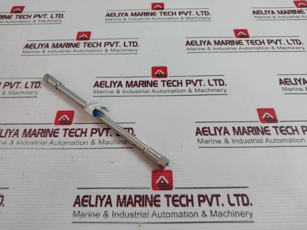 Waters Wat046980 3.9x150mm Column - Image 3