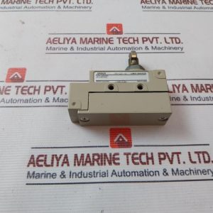 Omron Xe-q21-2 Limit Switch 10a 125vdc