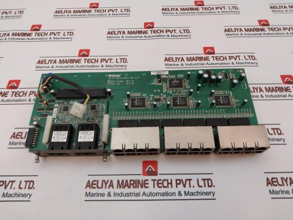 D-link Des-1024r+ Rev-e2 Fe Switch With One Slot 94v-0