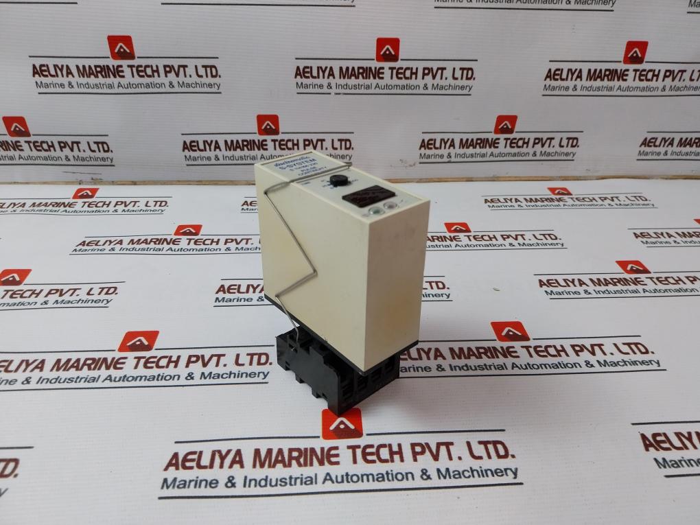 Electromatic S-system S 114166 230 Pulse Continuity Timer With Base 10a 250v - Image 3