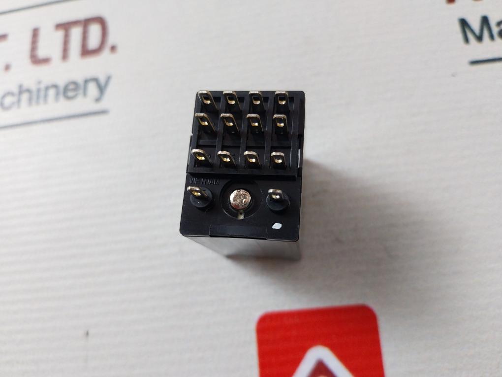 Fuji Electric Hh54p Relay 240vac - Image 10