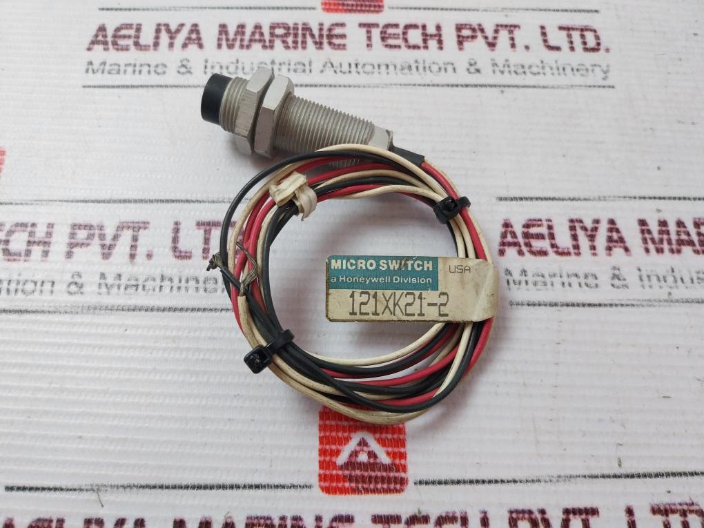Honeywell 121xk21-2 Proximity Switch - Image 4