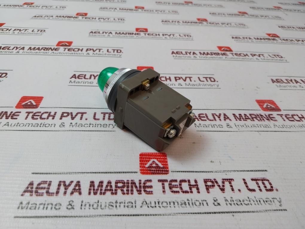 Idec Apn116g Green Pilot Light Control Unit 110v - Image 4