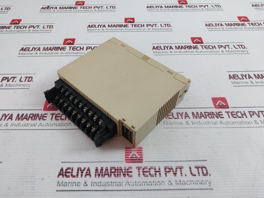 Omron C200h-0d211 Output Unit 24vdc - Image 3