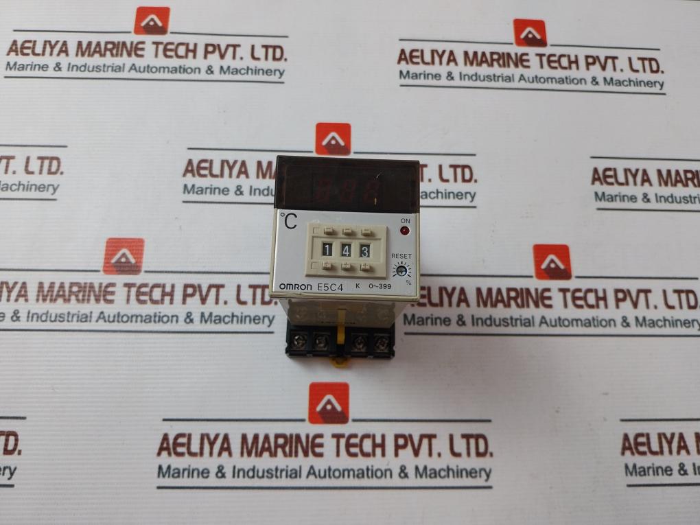 Omron E5c4-r20k Temperature Controller 250vac