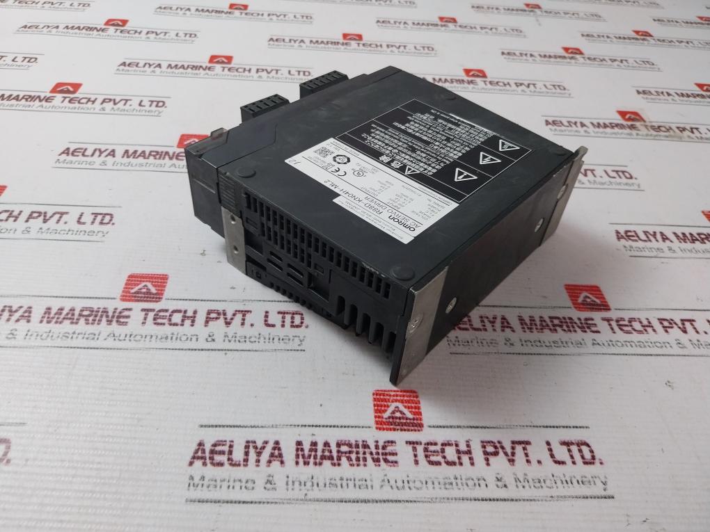 Omron R88d-kn04h-ml2 Servo Drive 240v - Aeliya Marine