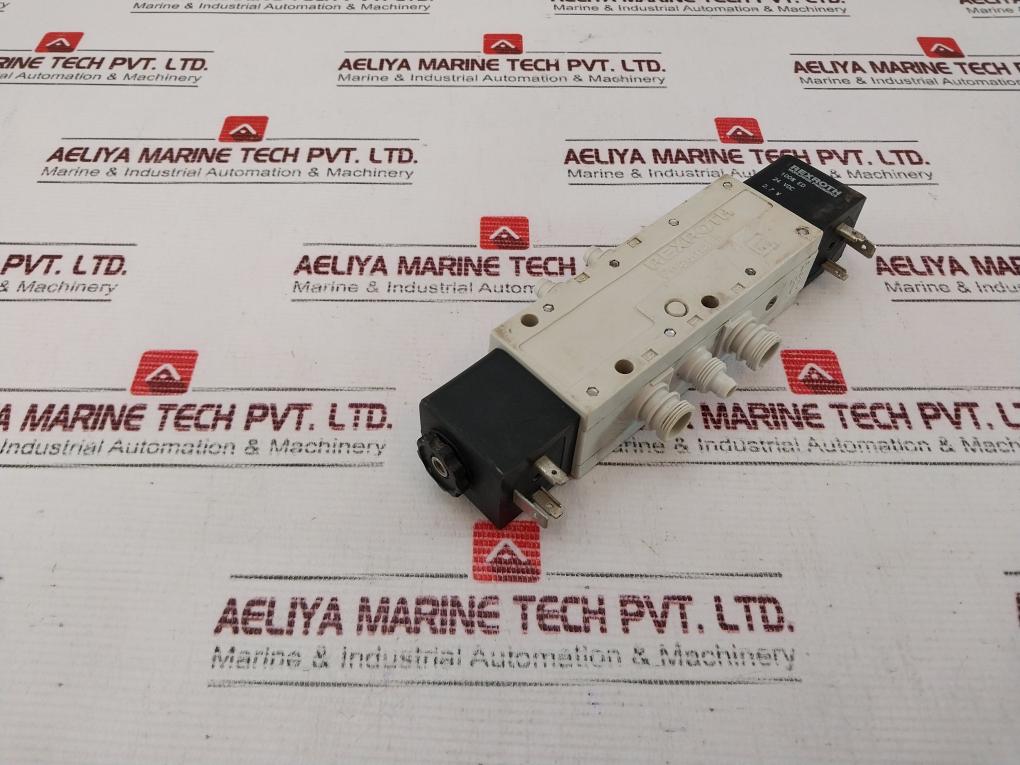 Rexroth R432016668 Pneumatic Directional Control Valve 150 Max. Psi - Image 3