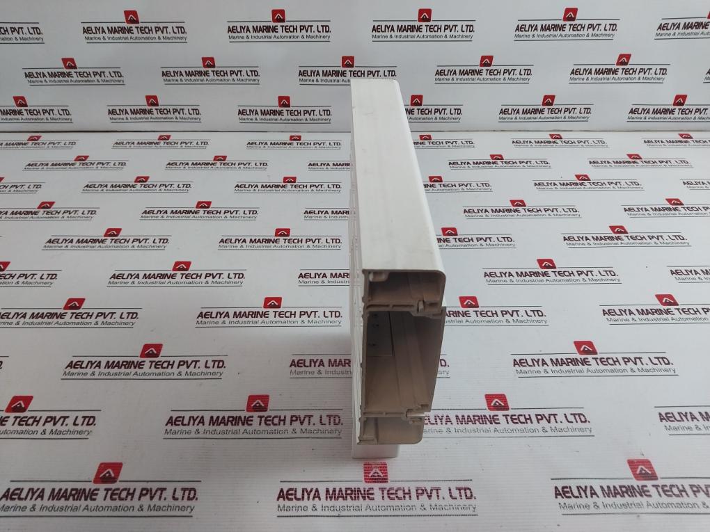 Schneider Electric 563-769 Cable Trunking Accessory - Image 3