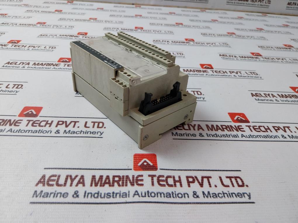 Schneider Electric Abe7-s16s1b2 Connection Sub-base 30vdc - Image 3